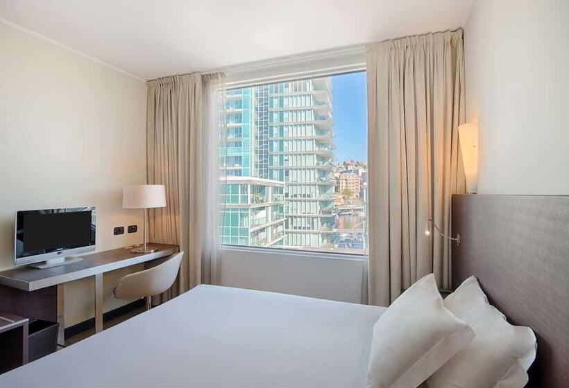 هتل NH Savona Darsena