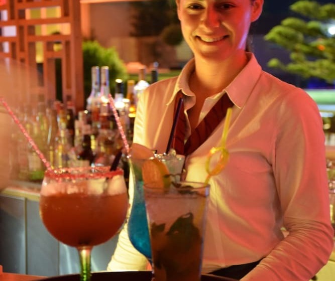 ホテル Olympia Golden Beach Resort & Spa
