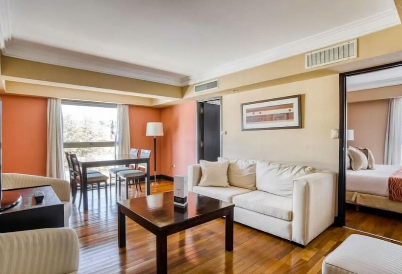 هتل Premium Tower Suites