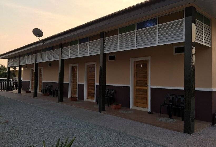 هتل D Village Cottage