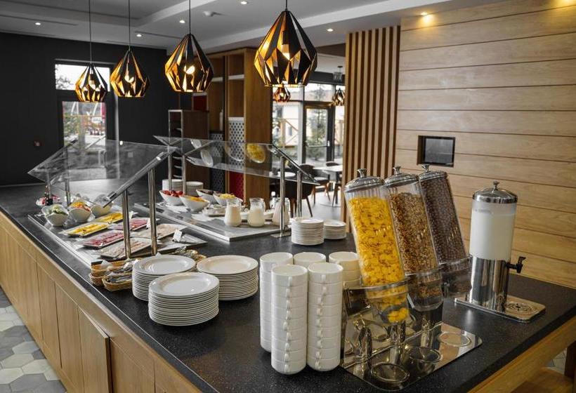 בית מלון כפרי Holiday Inn Express Moscow Khimki Go Park