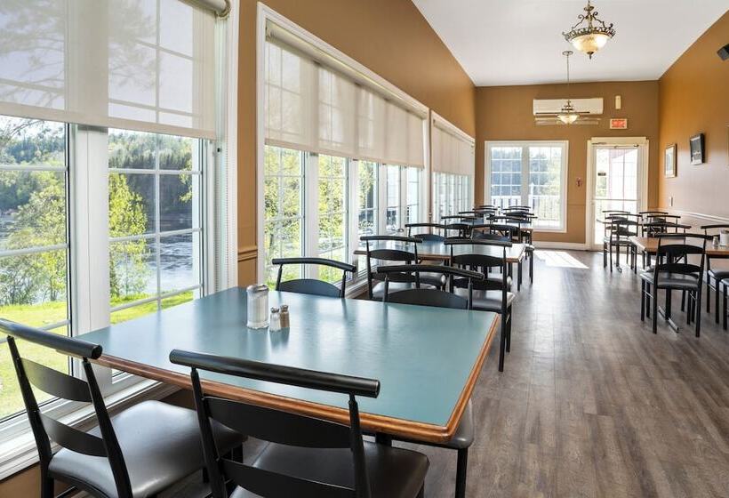 בית מלון כפרי Hôtel Marineau Mattawin