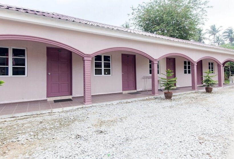 هتل Kampung Guest House   Hostel