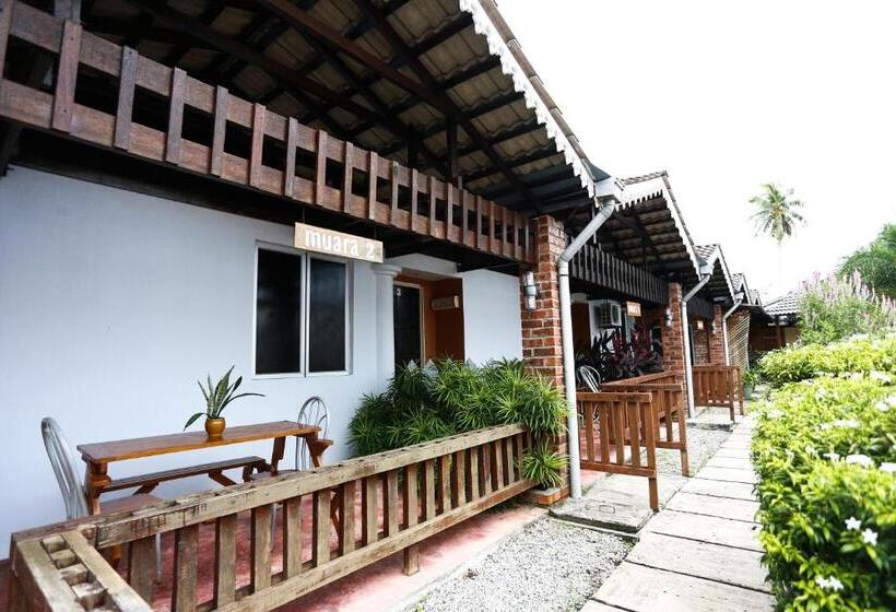 هتل Pondok Muara Chalet