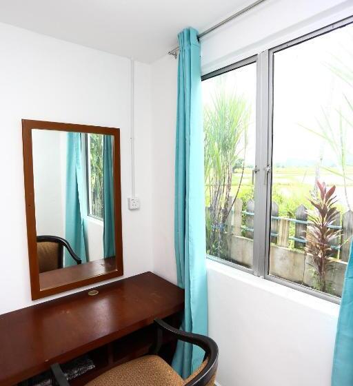 هتل Pondok Muara Chalet