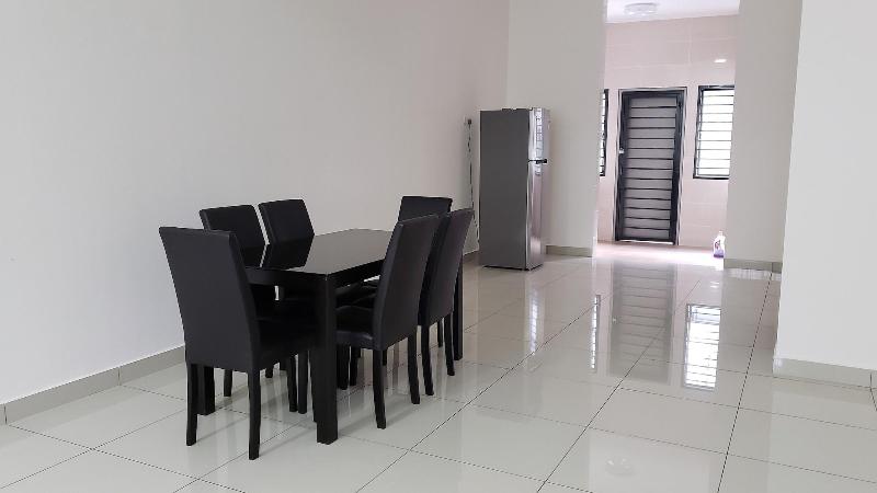 هتل Sr Home Stay At Klia