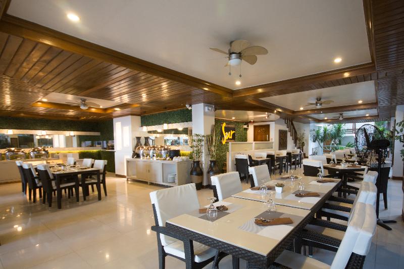 בית מלון כפרי Sur Beach Resort Boracay