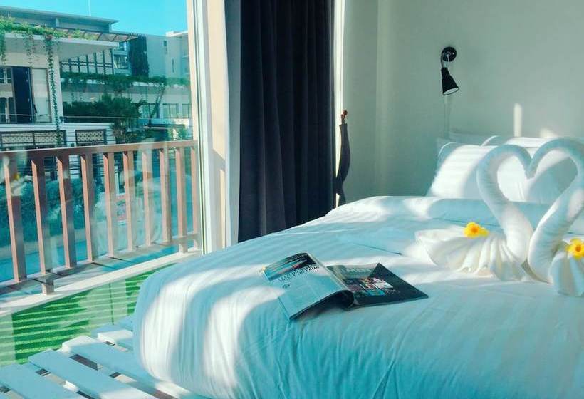 ホテル Take A Break At Naiyang Beach Hostel