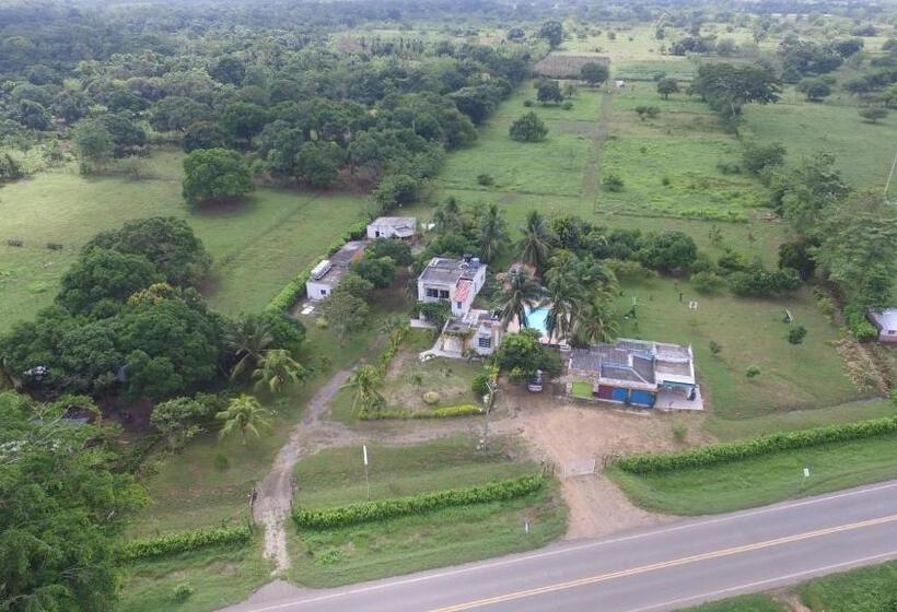 ベッドアンドブレックファースト Granja De Animales San Basilio De Palenque