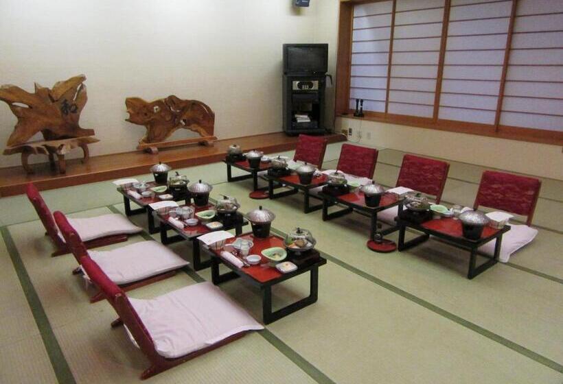 فندق Koganezaki Furofushi Onsen