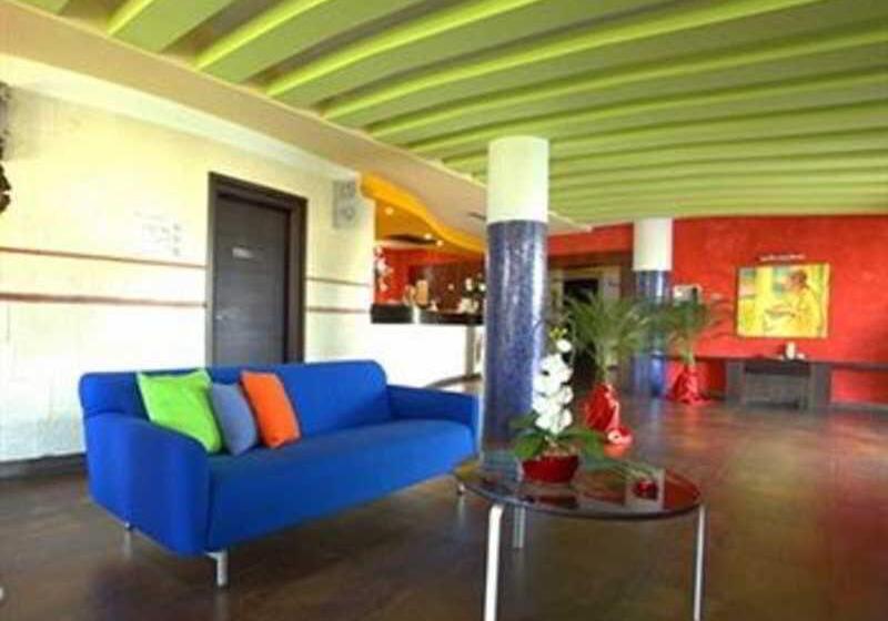هتل Abalon Pompei Resort