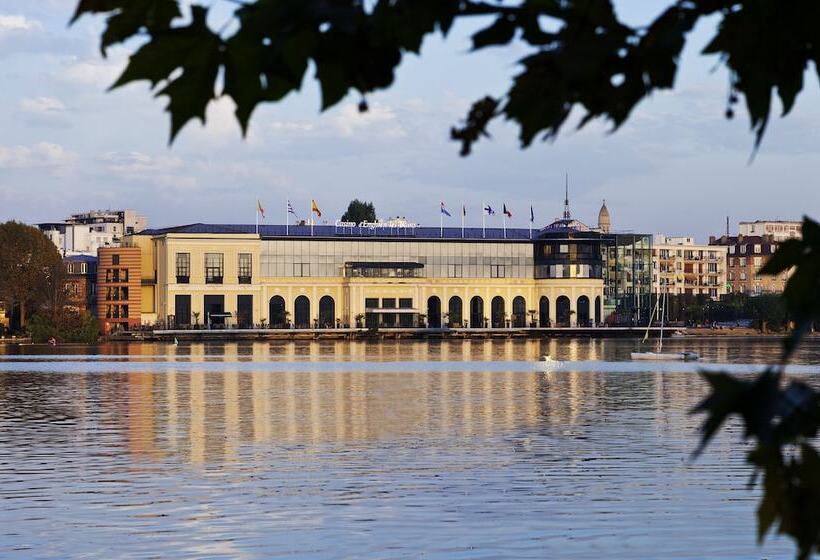 ホテル Hôtel Barrière Le Grand Hôtel Enghien Les Bains