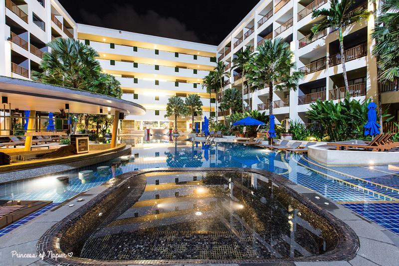 هتل Deevana Plaza Phuket   Sha Extra Plus