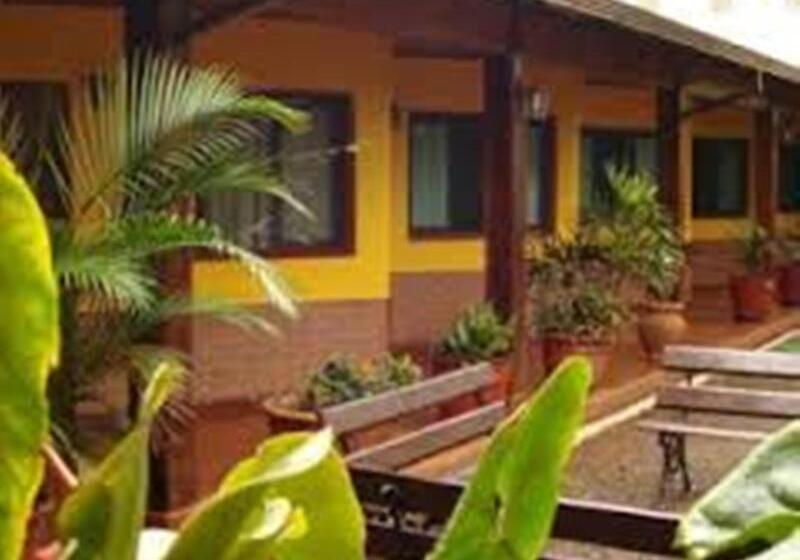 هتل Hosteria Los Helechos