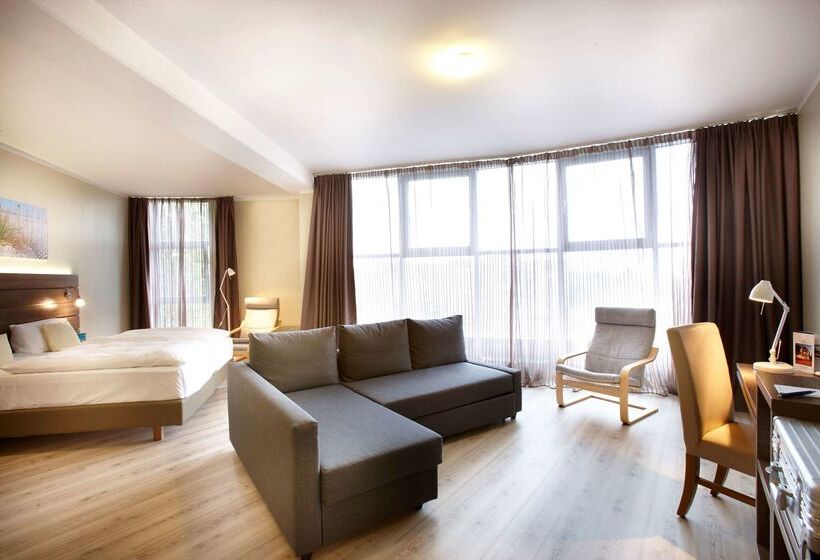 هتل Kiel By Golden Tulip