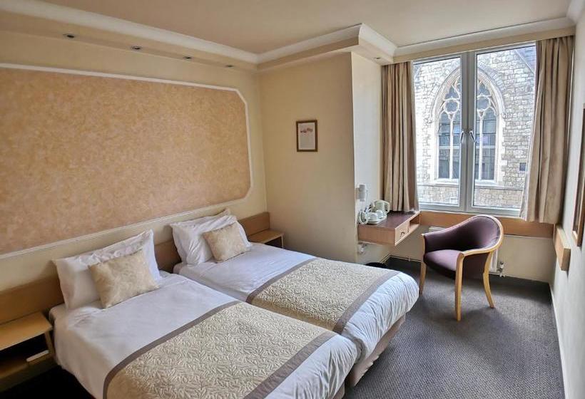 هتل Lancaster Hall