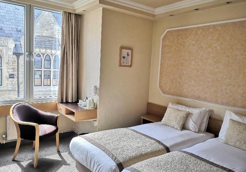 هتل Lancaster Hall