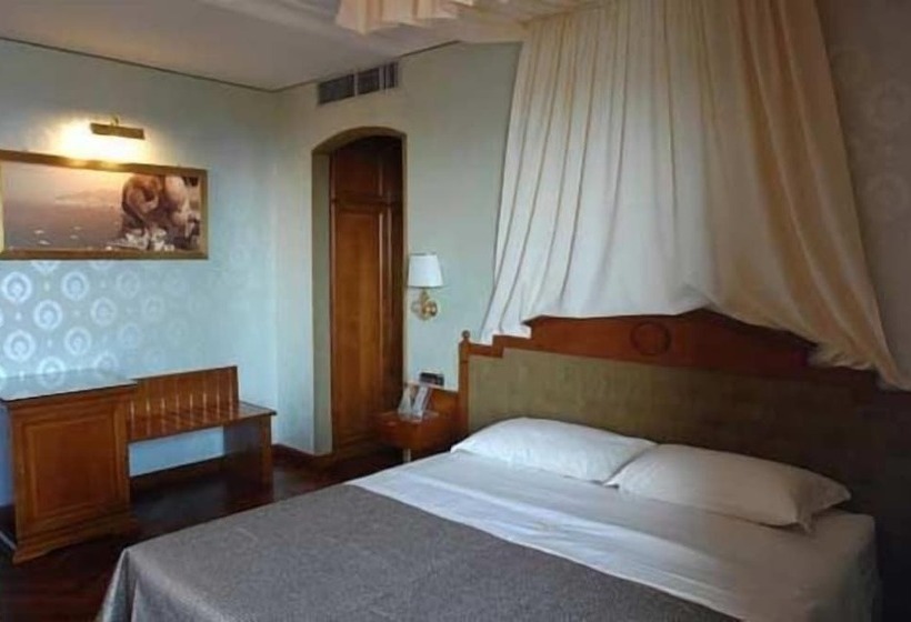 Palazzo Rosenthal Vesuview Hotel & Resort