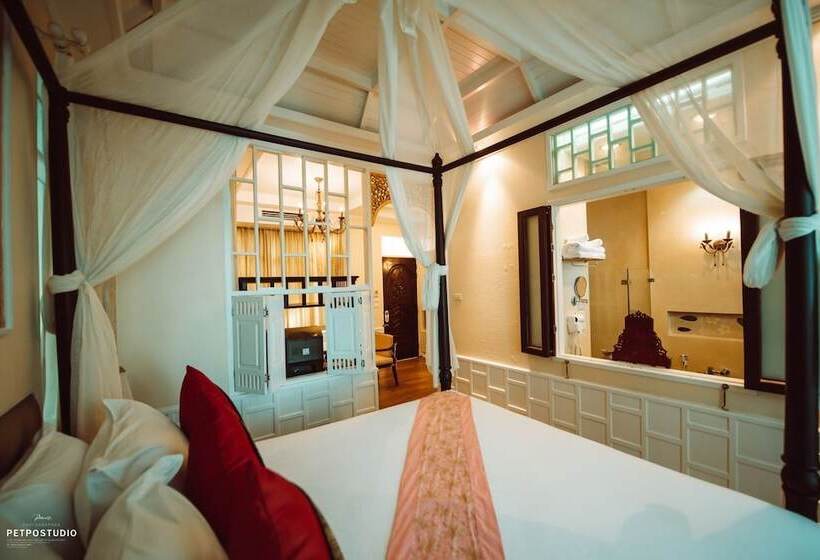 هتل Racha Kiri Resort And Spa Khanom