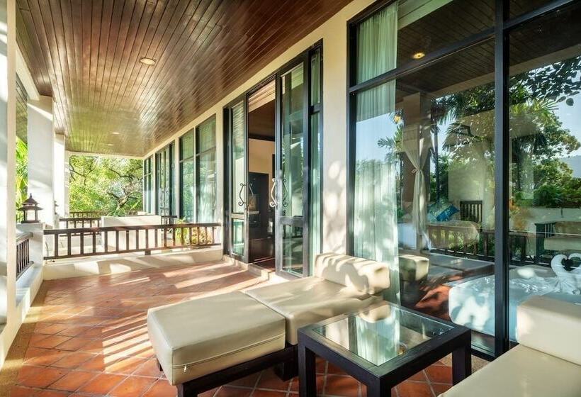 هتل Racha Kiri Resort And Spa Khanom