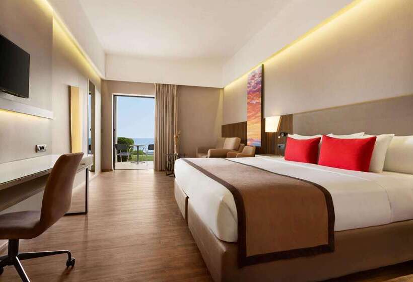 هتل Ramada Plaza By Wyndham Thraki