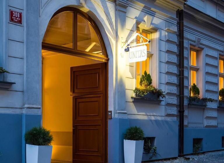 Unitas Hotel