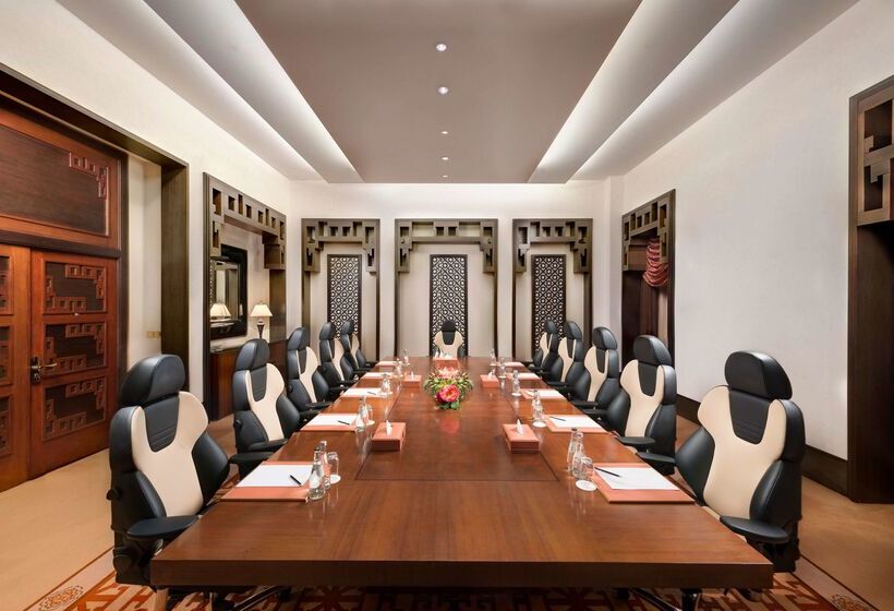 هتل Waldorf Astoria Jeddah  Qasr Al Sharq