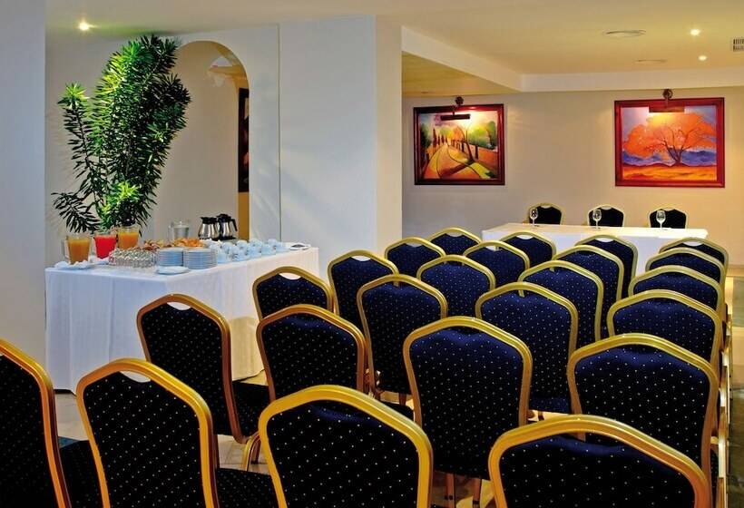 استراحتگاه Bahia Principe Grand Cayacoa