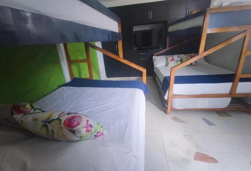 پانسیون Tranvia