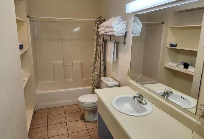 בית מלון כפרי Bayview Inn
