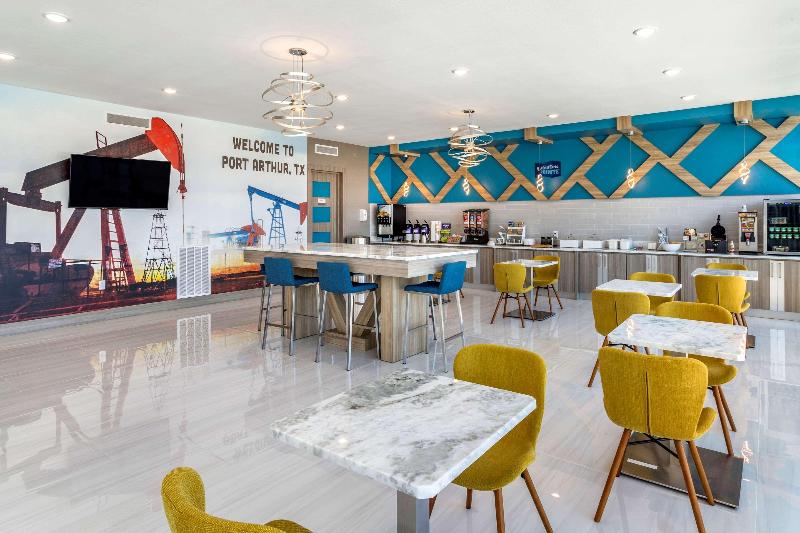 בית מלון כפרי Clarion Pointe Port Arthur Beaumont South