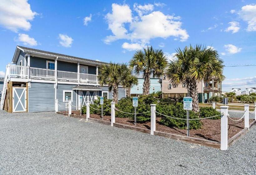 ホテル Loggerhead Inn And Suites