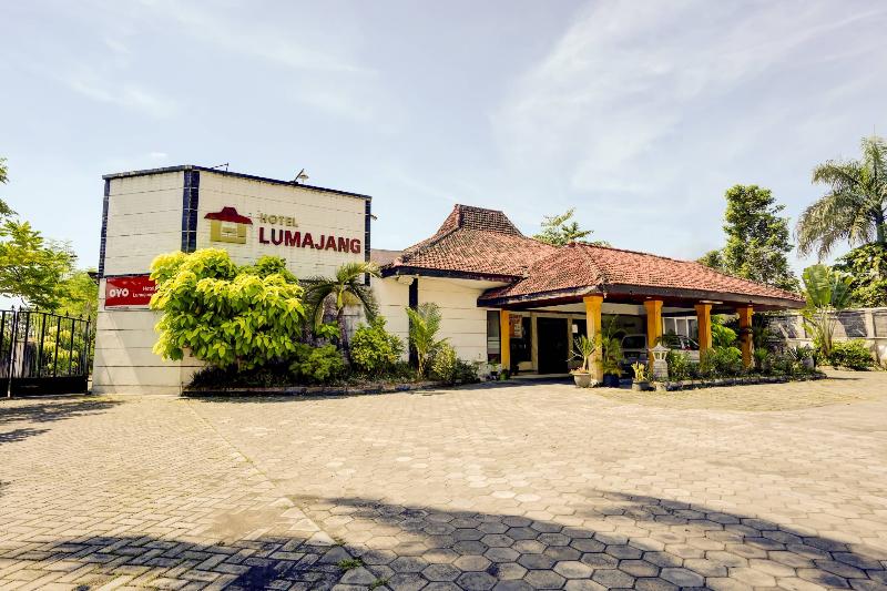 ホテル Lumajang Redpartner