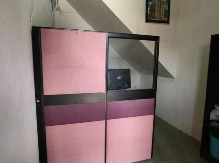 فندق Spot On 90179 Moza Inn