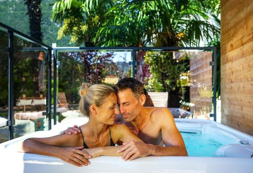 استراحتگاه Treelodgy, The Tree House