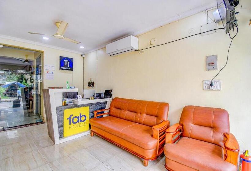 Fabhotel Divira Inn