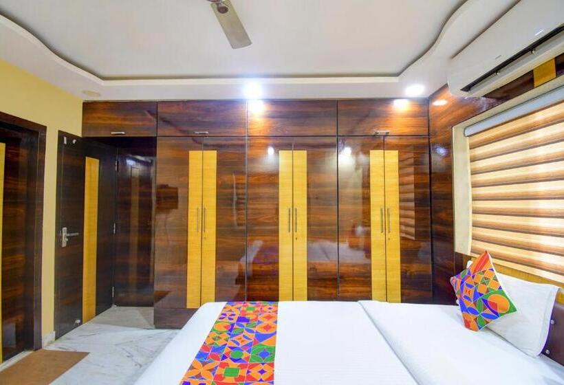 Fabhotel Divira Inn