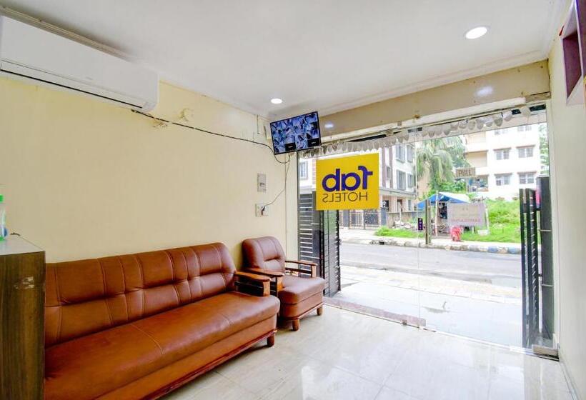 Fabhotel Divira Inn