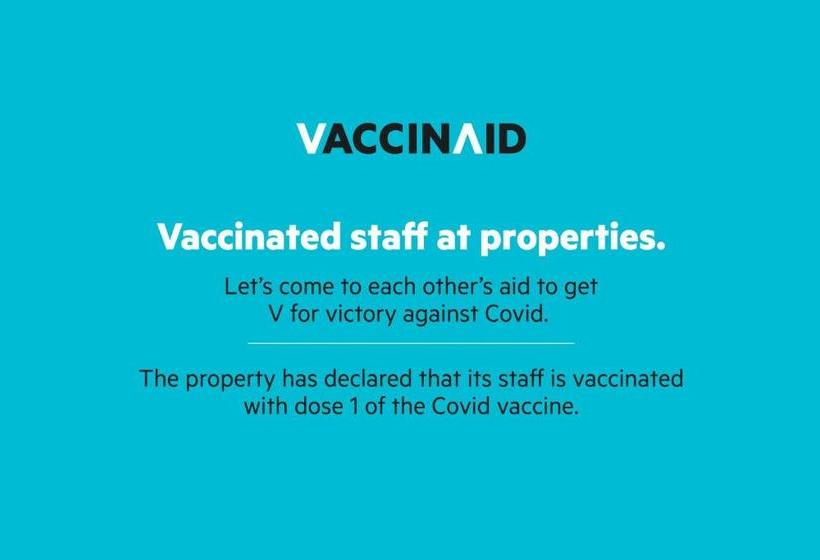 בית מלון כפרי Vaccinated Staff Capital O 78105  Figtree Premier