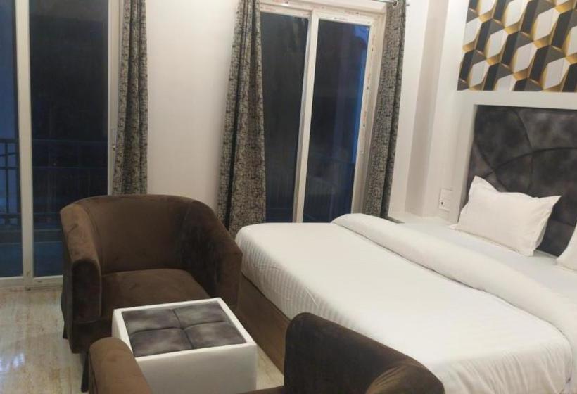 Fabhotel Elgrovia
