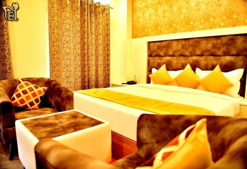 Fabhotel Elgrovia