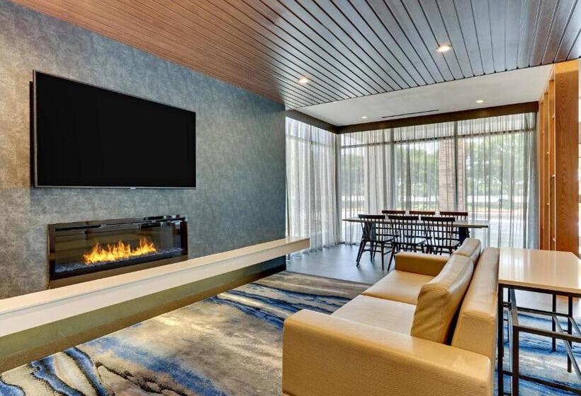 هتل Fairfield Inn & Suites By Marriott Dallas Love Field