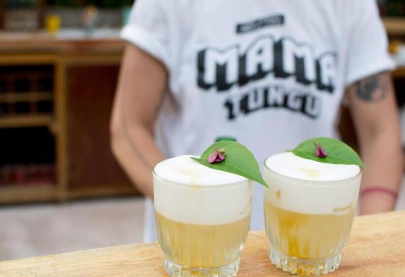 هتل Mama Tungu Hostel