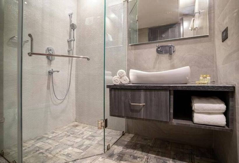 هتل The Porto By Lagom