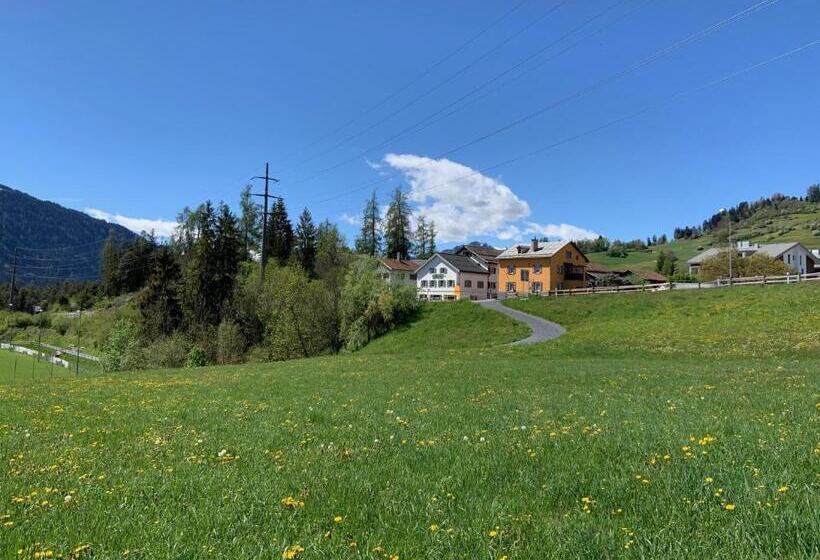 צימר Waldheim Pension Laax