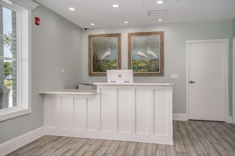 Отель Lighthouse Suites   Best Western Signature Collection