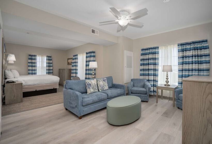 Отель Lighthouse Suites   Best Western Signature Collection
