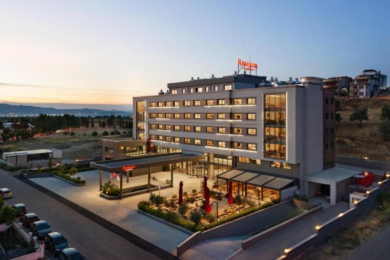 هتل Ramada By Wyndham Izmir Aliaga