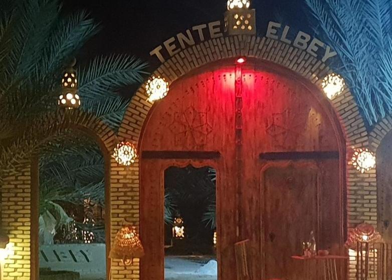 リゾートホテル Tente Et Restaurant Elbey