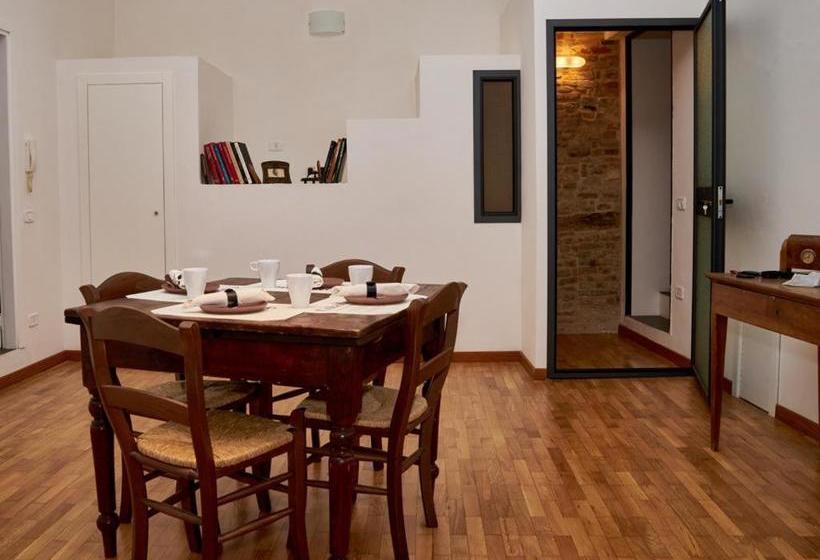 مبيت وإفطار La Casa Di Giulia